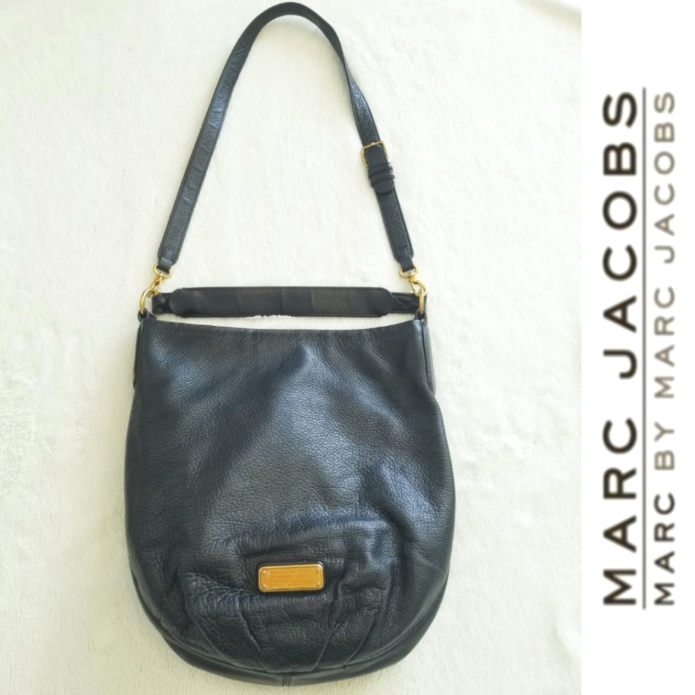 Marc Jacobs Classic Q Hillier Hobo Leather Crossbody Bag Purse Handbag Black